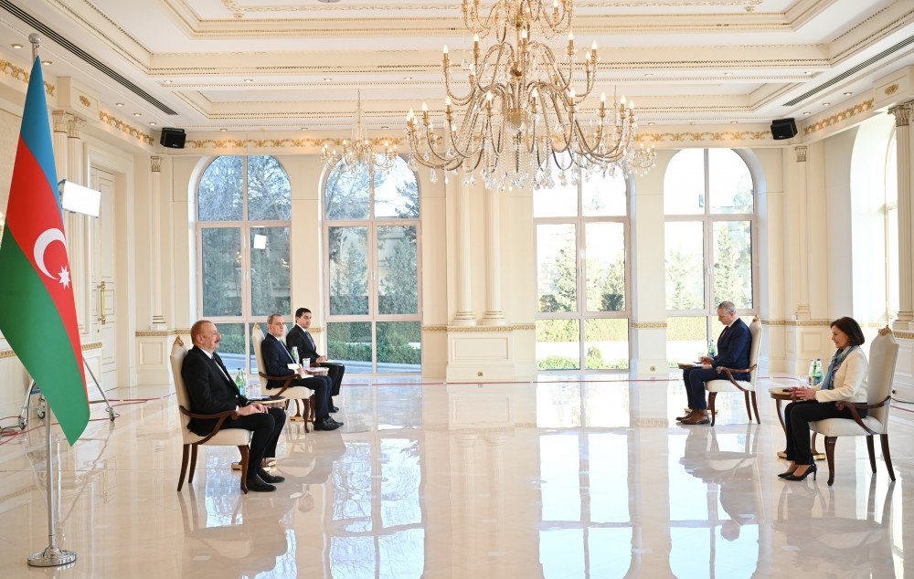 President Ilham Aliyev received credentials of incoming ambassador of France